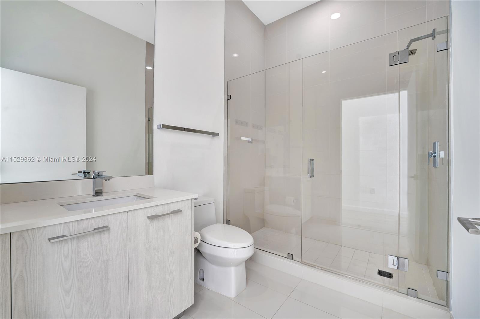 45 SW 9th St Unit: PH4806