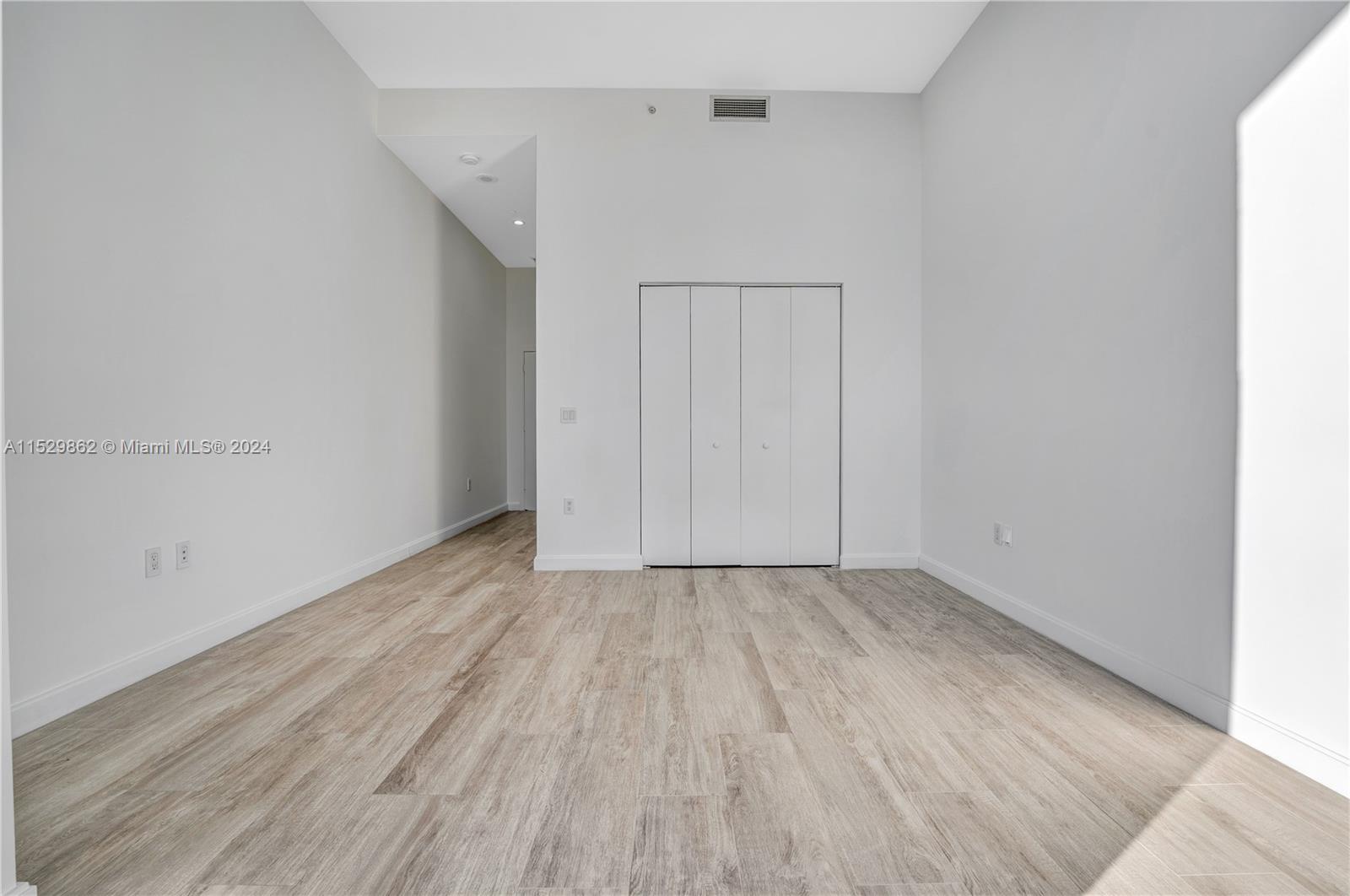 45 SW 9th St Unit: PH4806