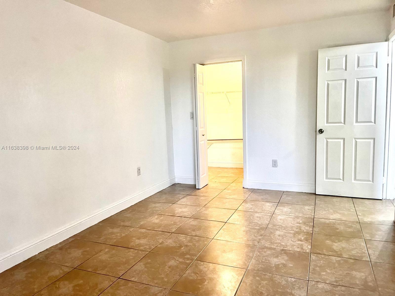 8205 SW 152nd Ave # 203 Unit: F-203