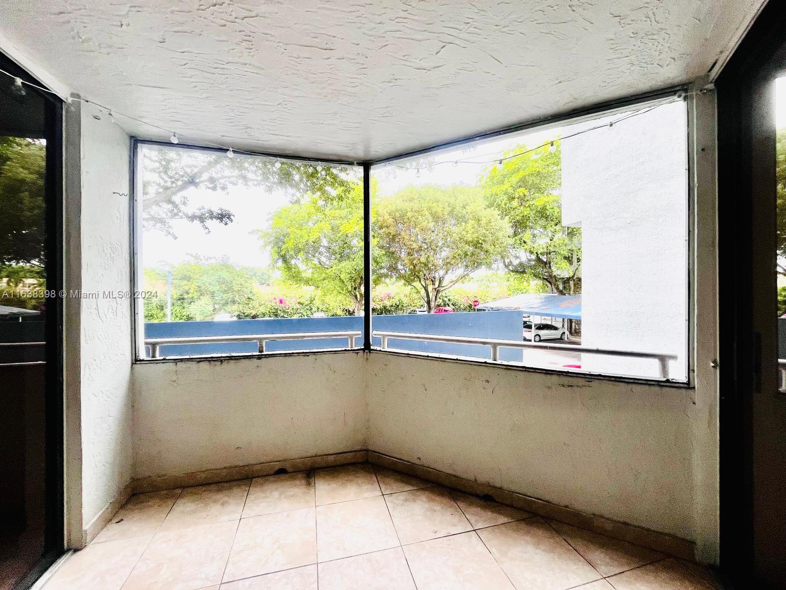 8205 SW 152nd Ave # 203 Unit: F-203