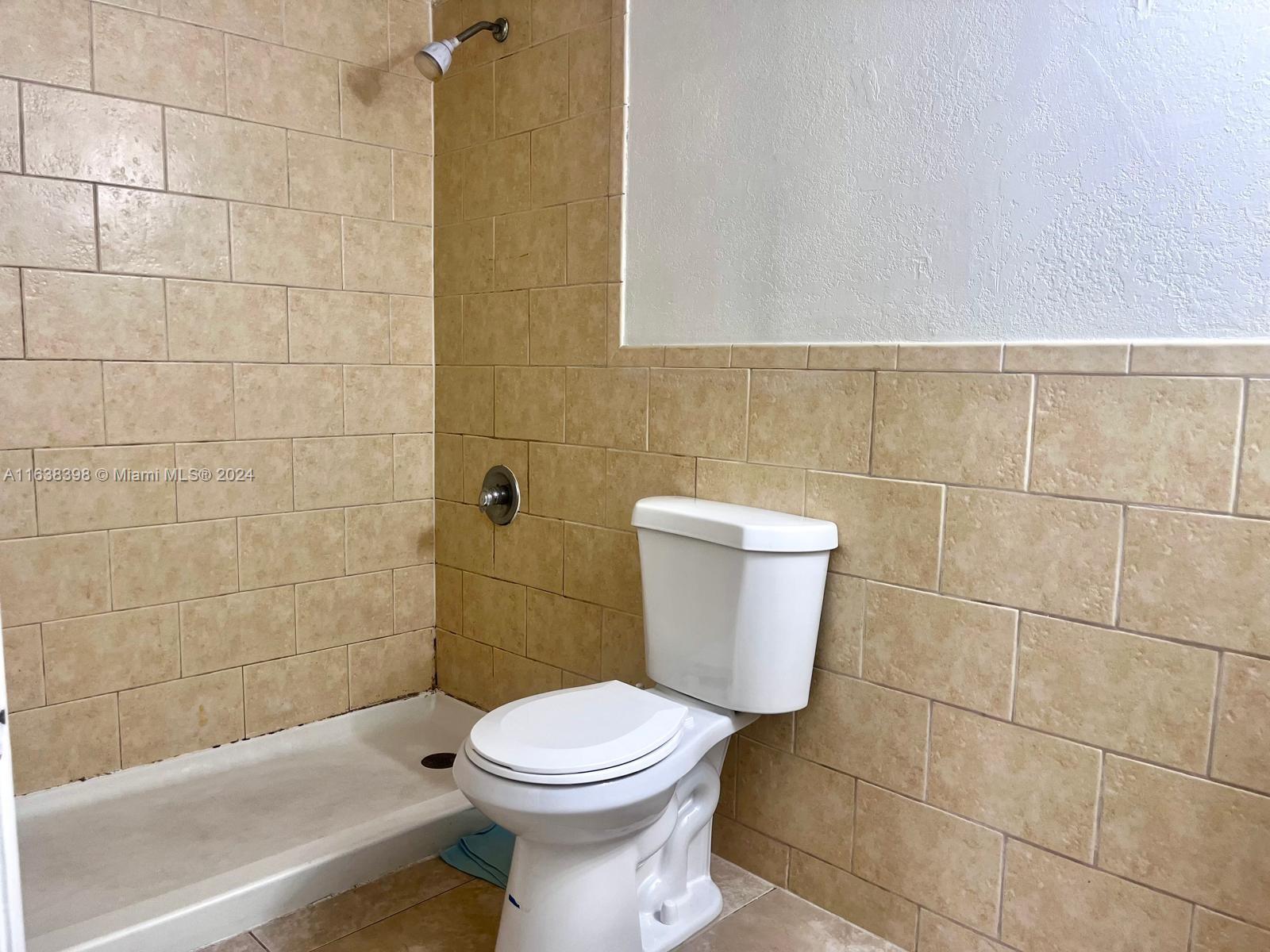 8205 SW 152nd Ave # 203 Unit: F-203