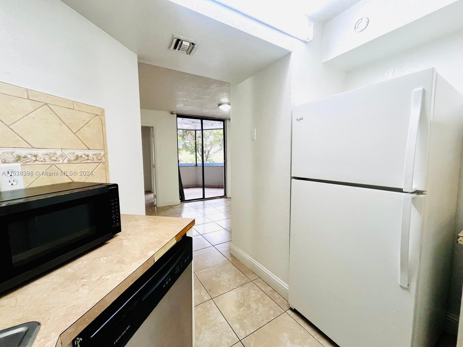 8205 SW 152nd Ave # 203 Unit: F-203
