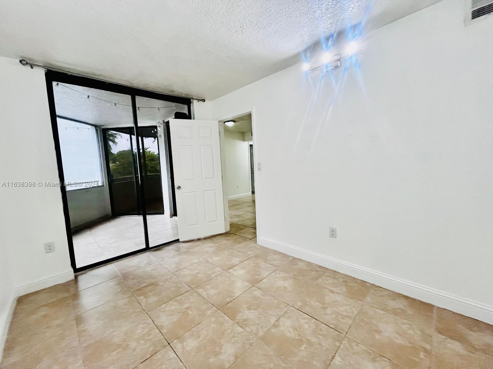 8205 SW 152nd Ave # 203 Unit: F-203