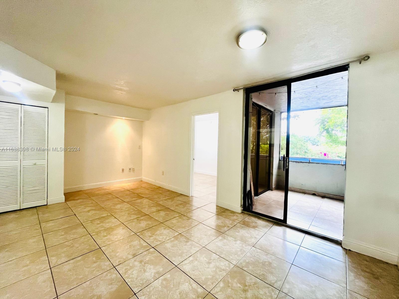 8205 SW 152nd Ave # 203 Unit: F-203