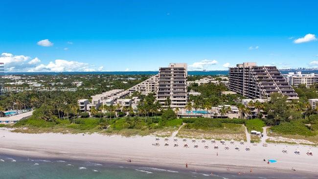 201 Crandon Blvd # 322