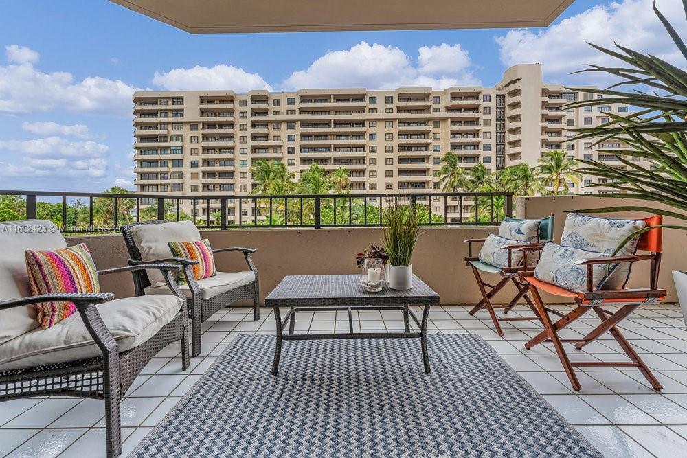 201 Crandon Blvd # 322