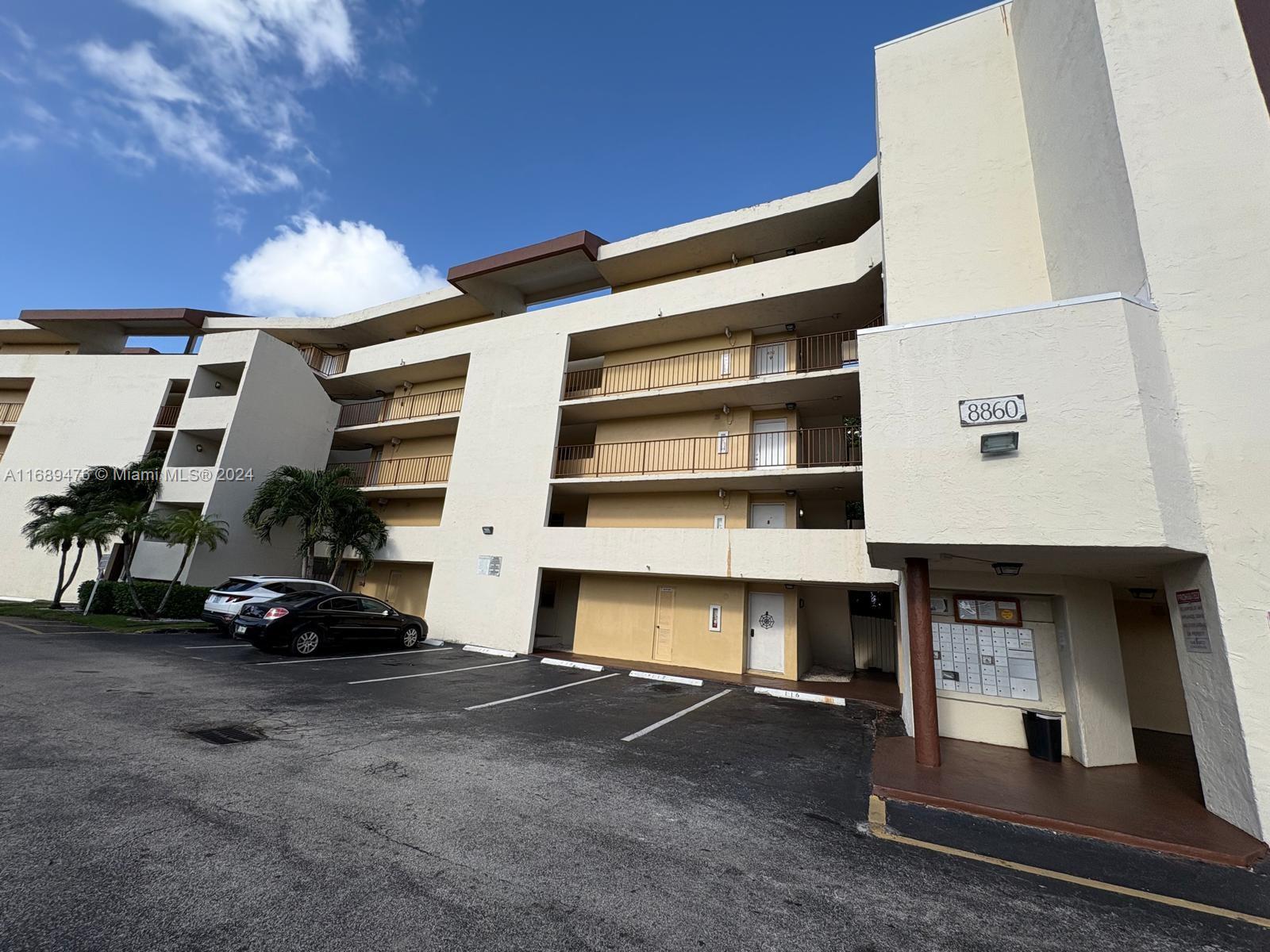 8860 Fontainebleau Blvd # 203
