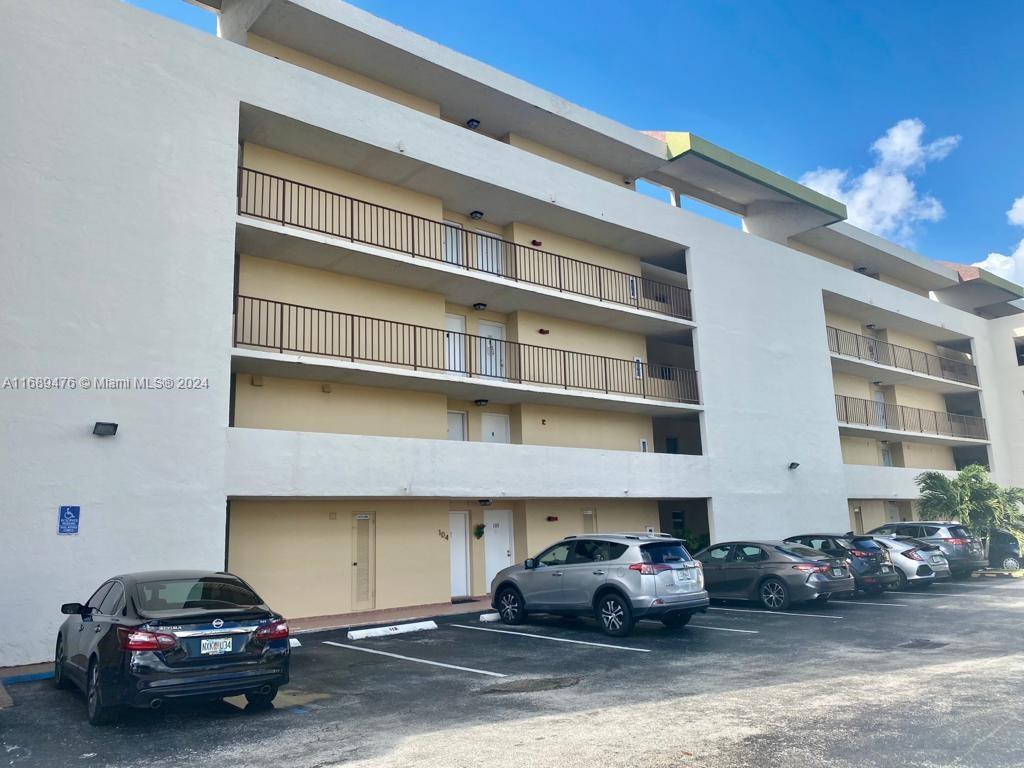 8860 Fontainebleau Blvd # 203