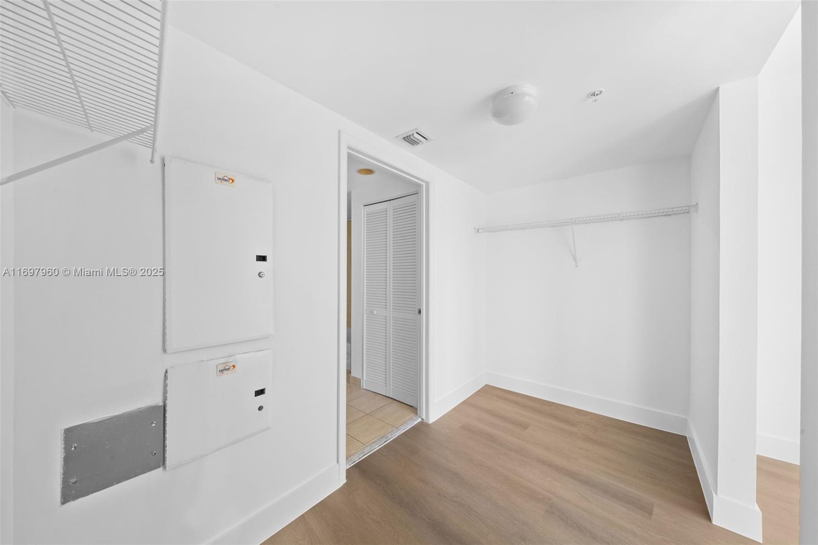 1750 N Bayshore Dr # 3006
