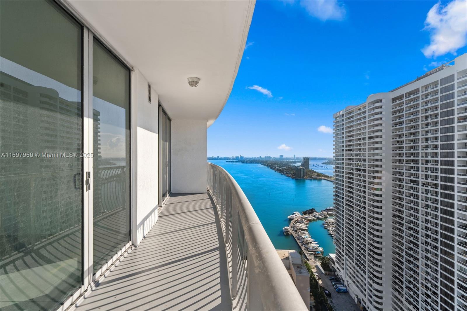 1750 N Bayshore Dr # 3006