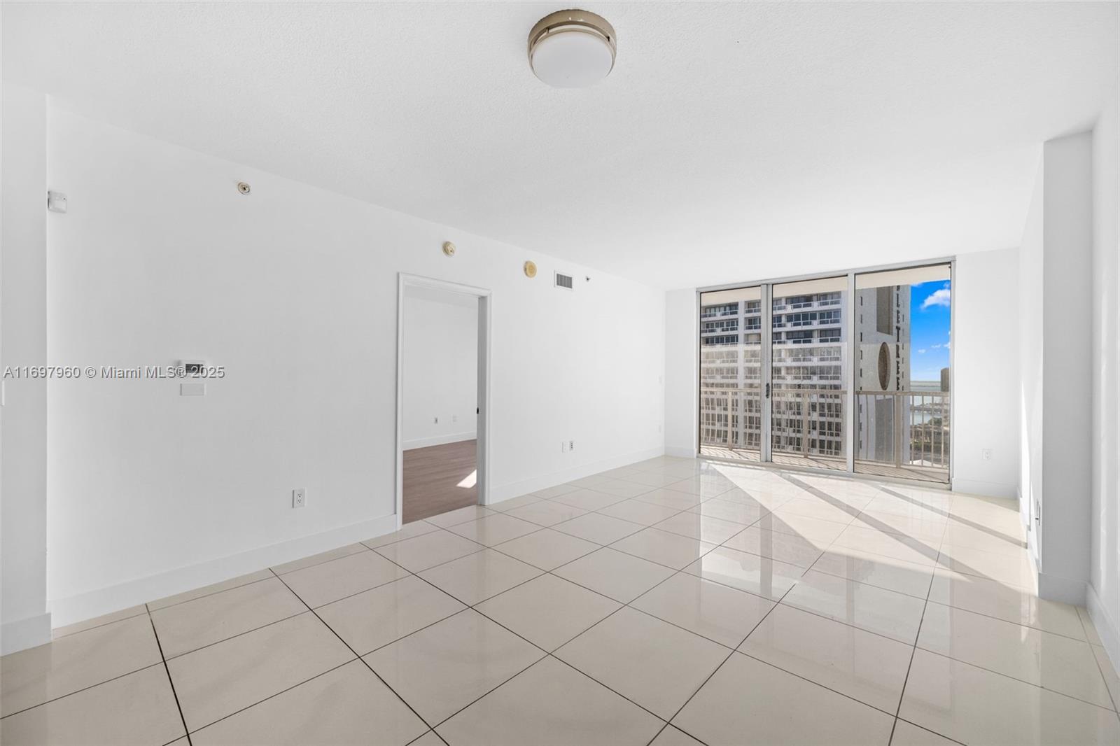 1750 N Bayshore Dr # 3006