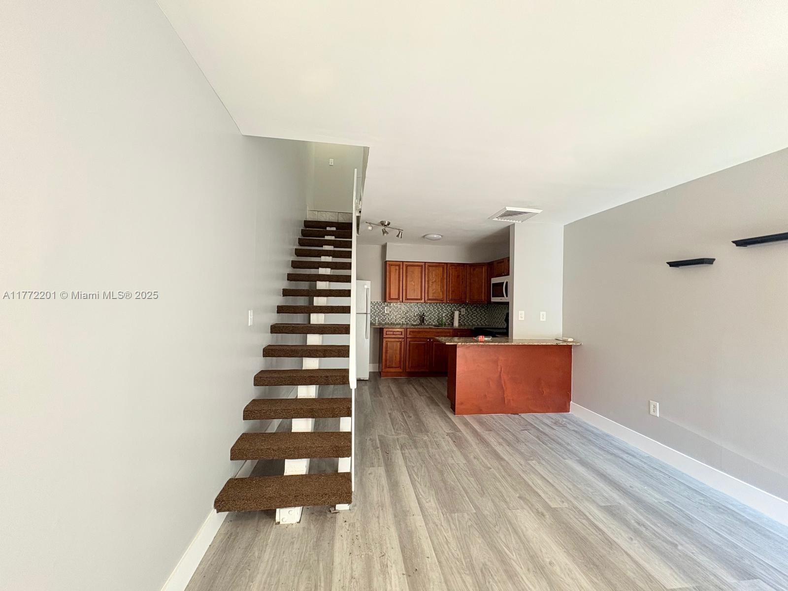 3901 SW 109th Ave # 6