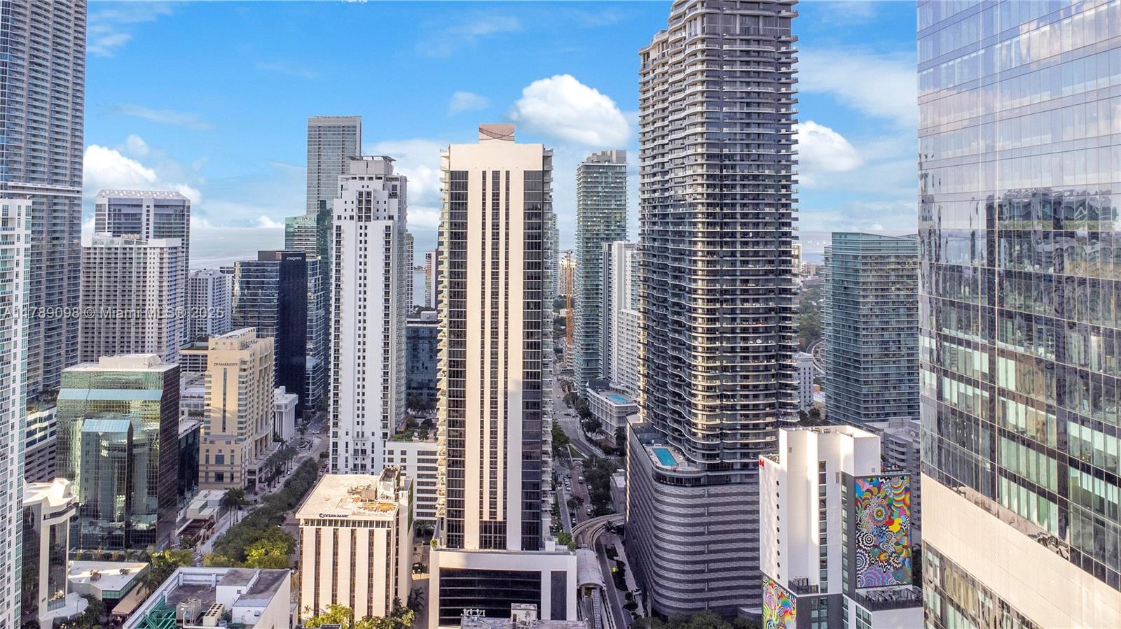 1010 Brickell Ave # 4111