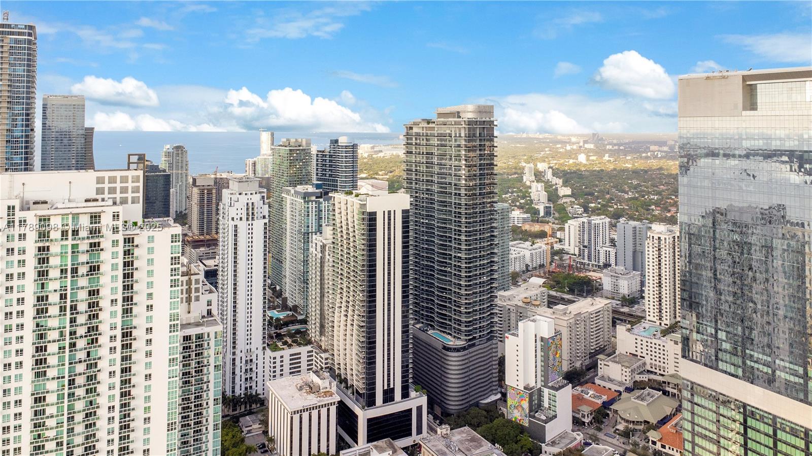 1010 Brickell Ave # 4111