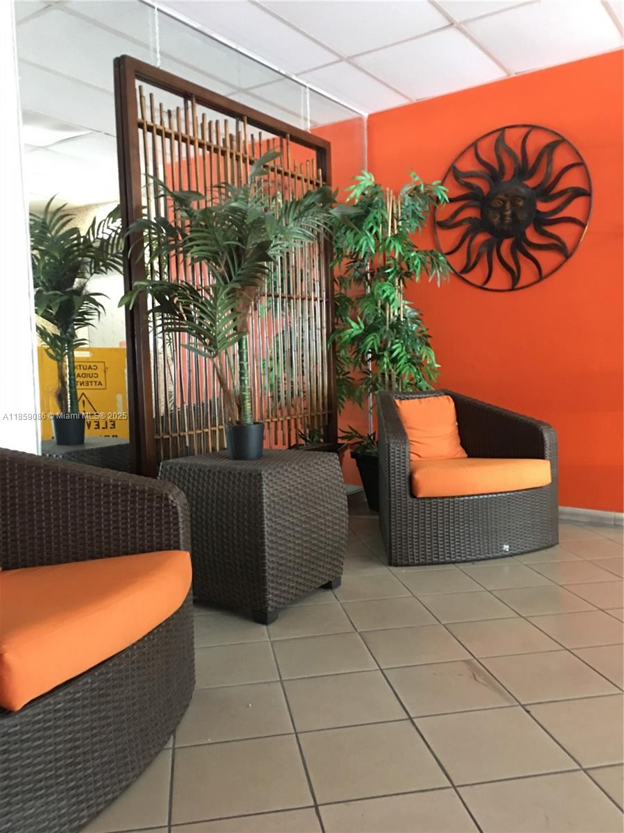 524 Washington Ave # 306