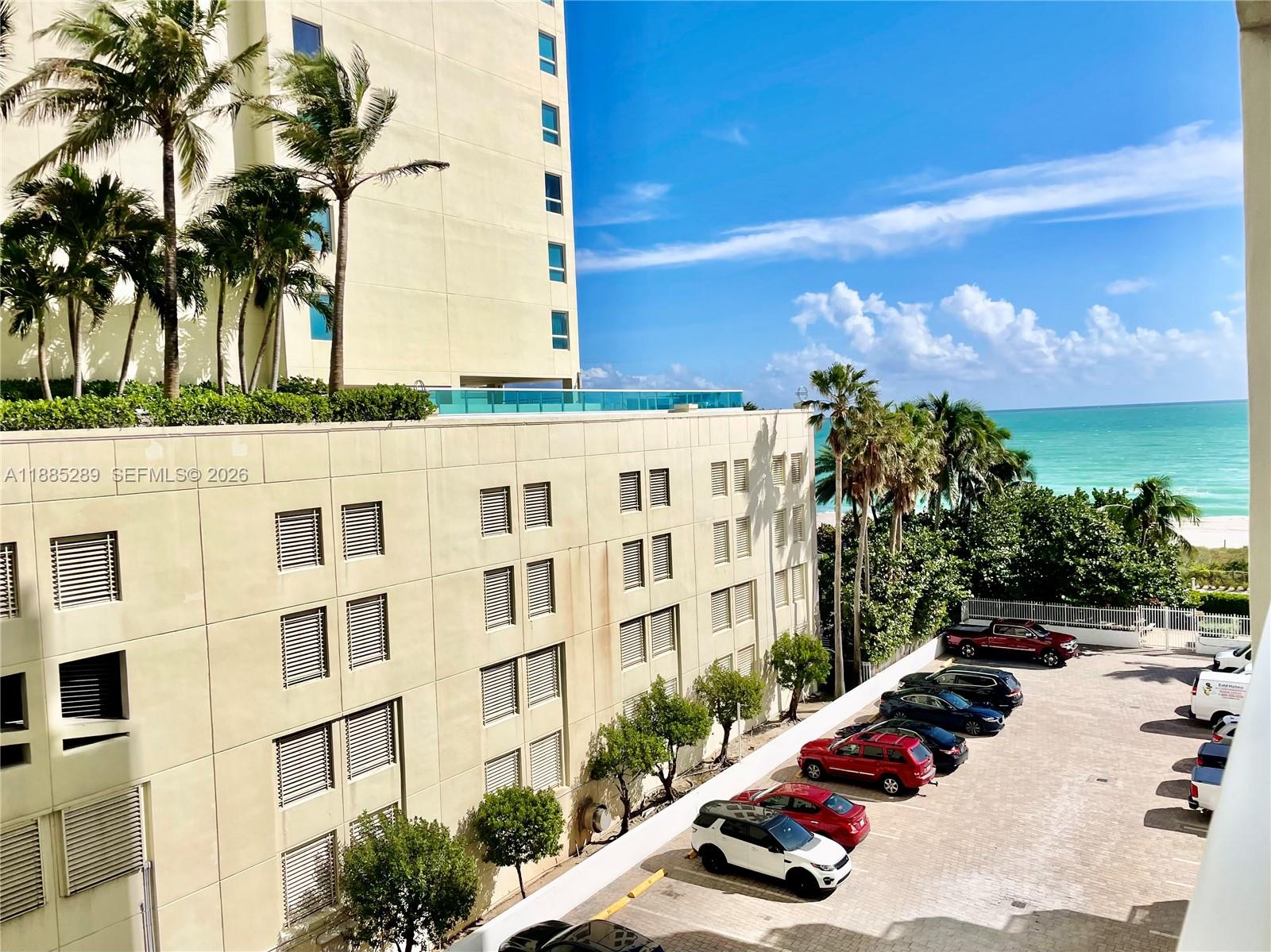 5005 Collins Ave # 523