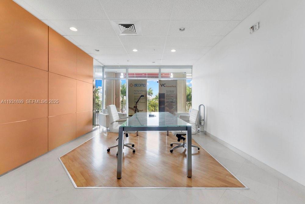 1845 Cordova Rd # 203