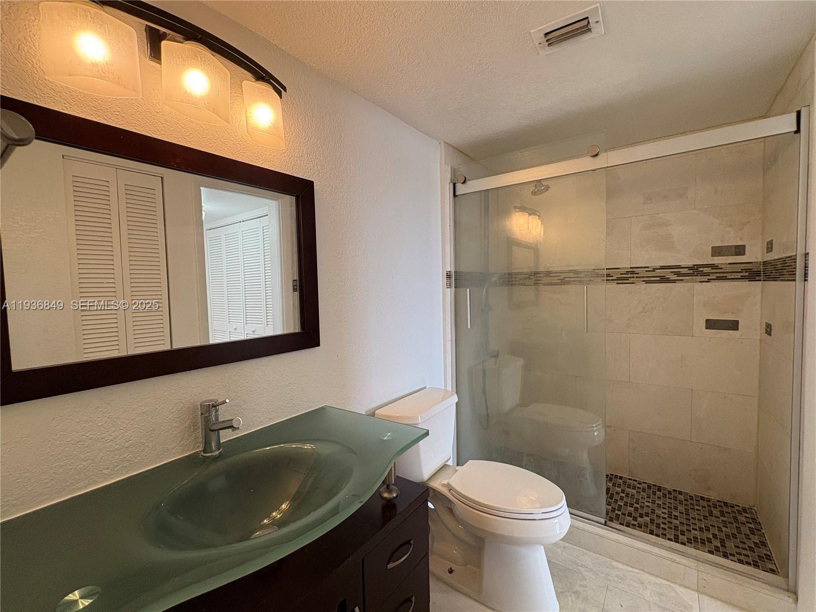 9350 Fontainebleau Blvd # 604