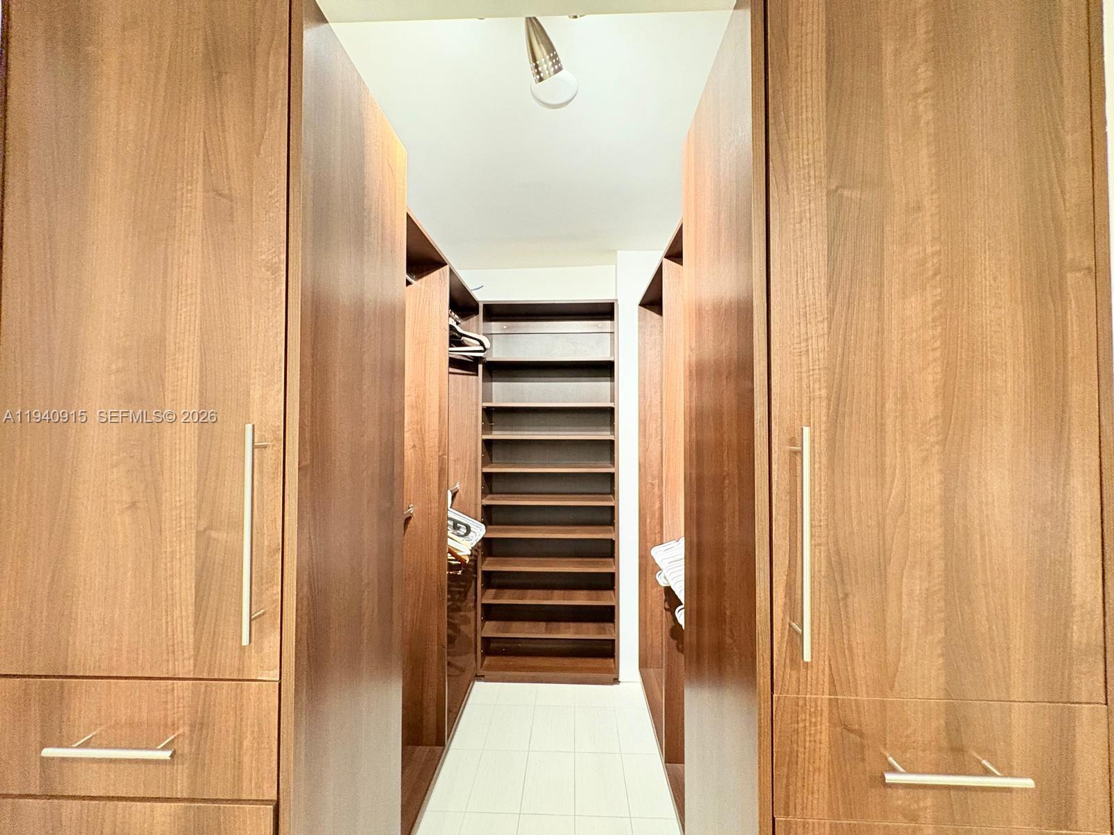 1901 Brickell Ave # B1907