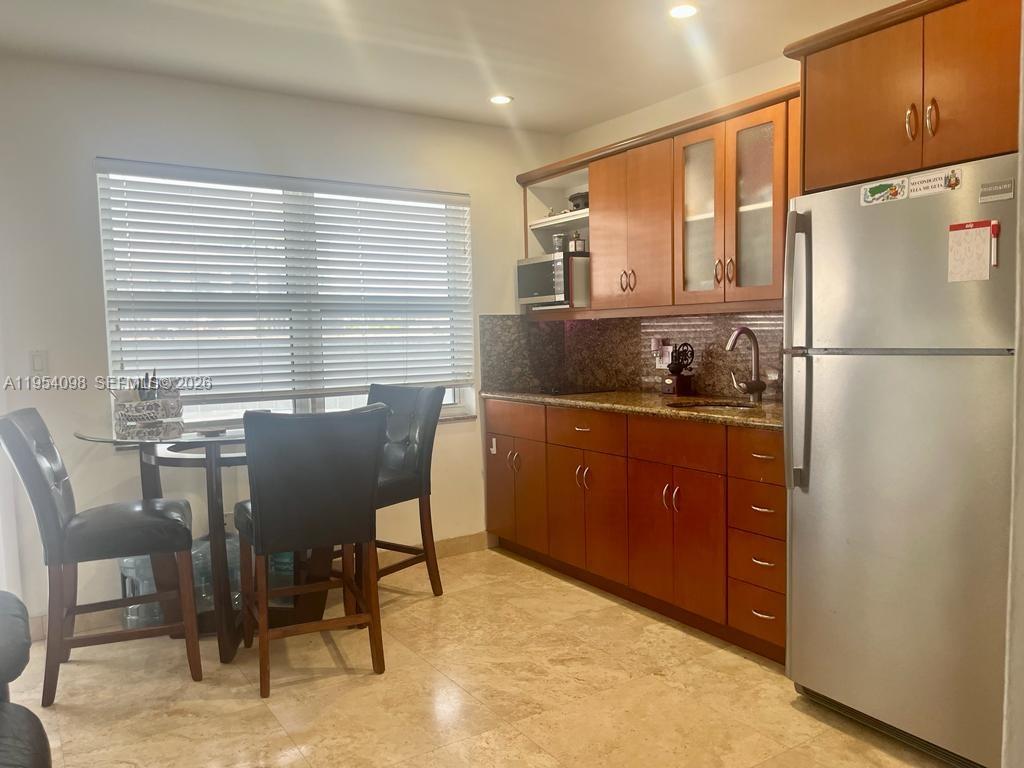 524 Washington Ave # 304