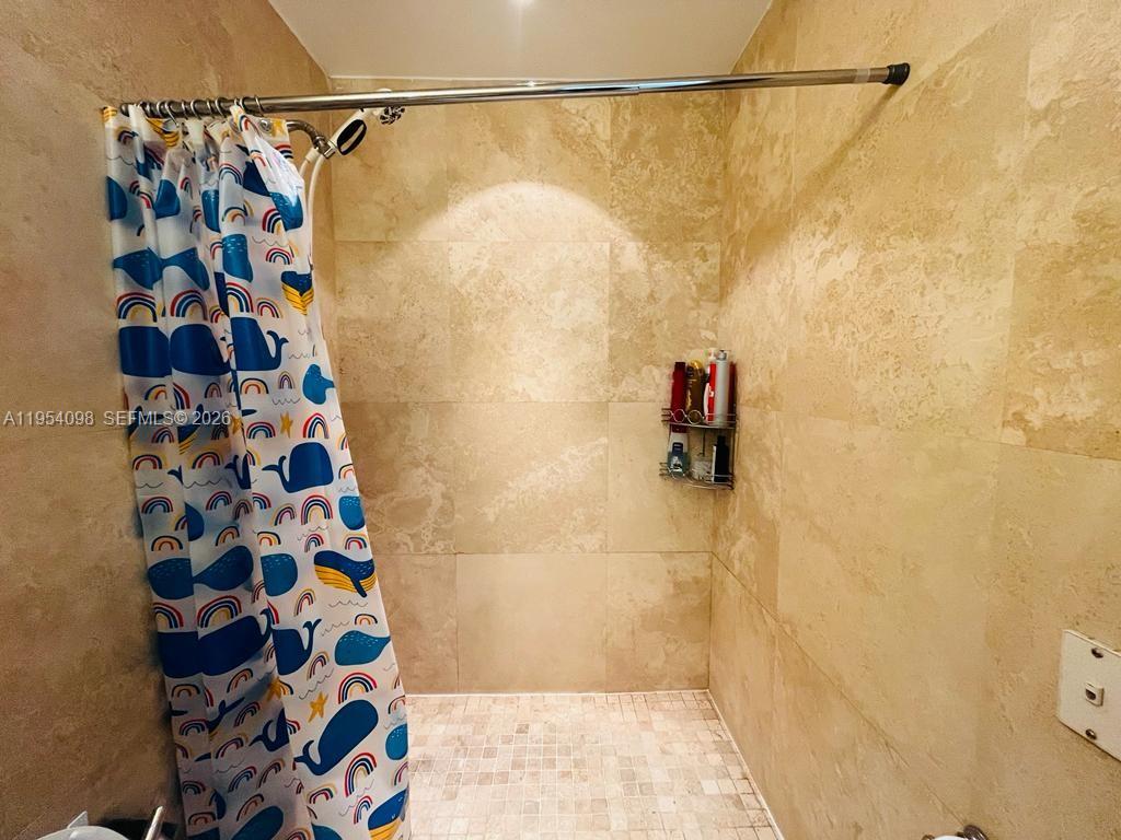 524 Washington Ave # 304