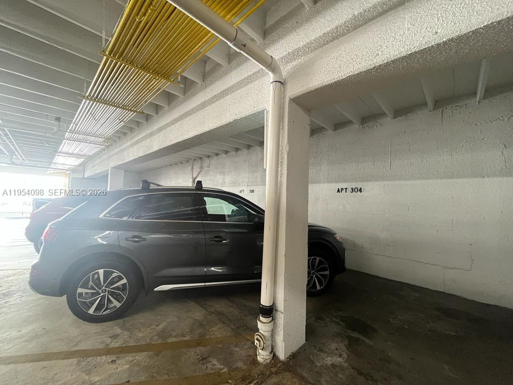 524 Washington Ave # 304