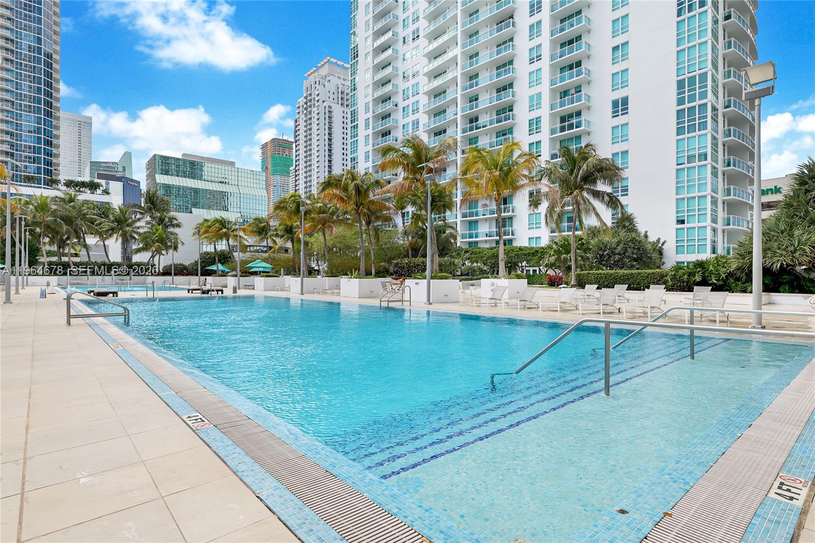 950 Brickell Bay Dr # 2211