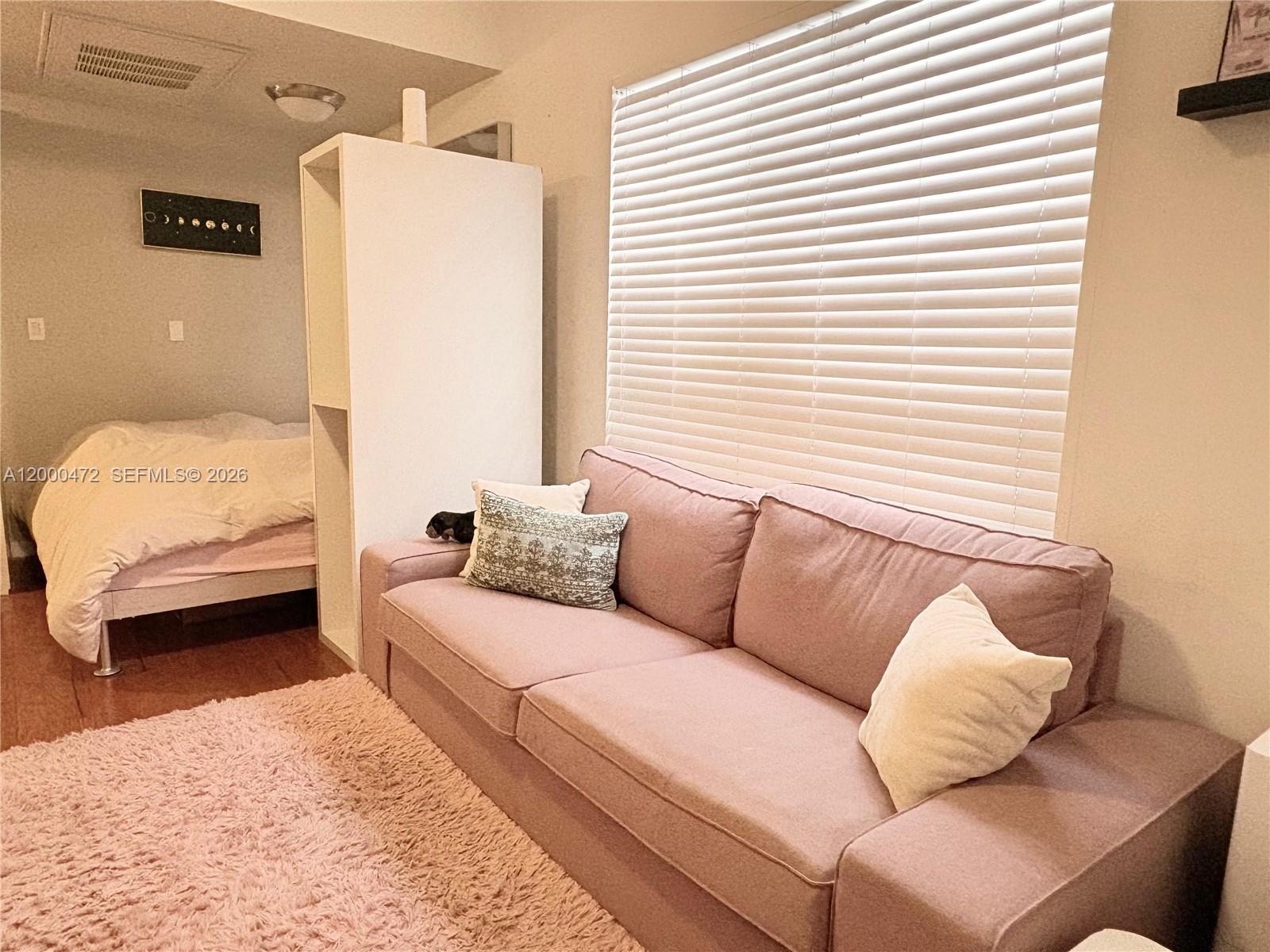 1542 Drexel Ave # 103