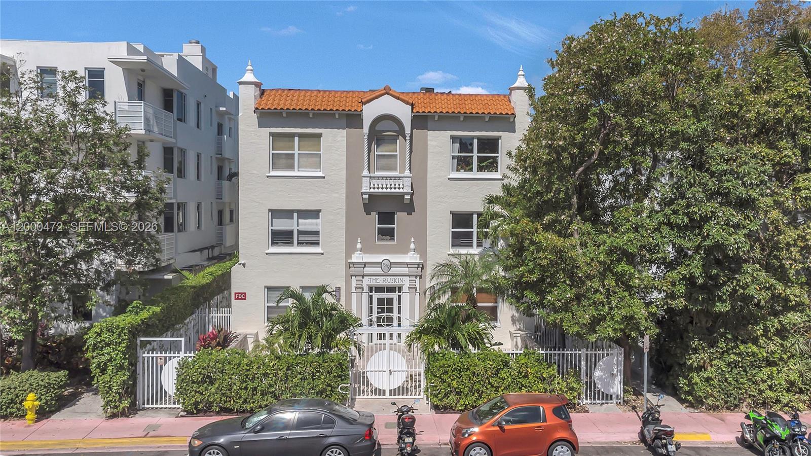 1542 Drexel Ave # 103