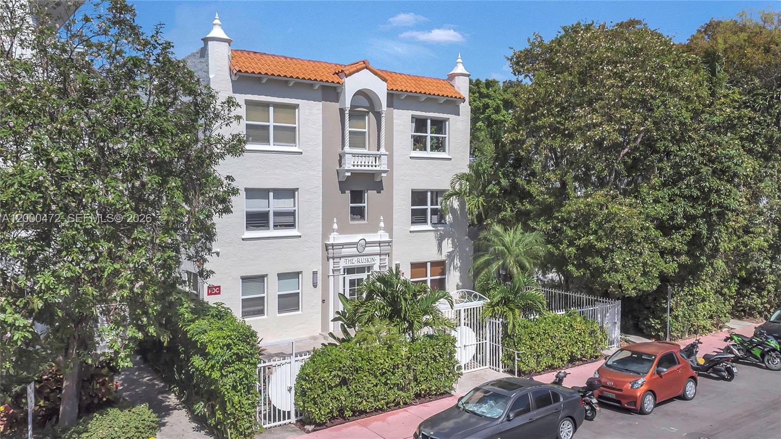 1542 Drexel Ave # 103