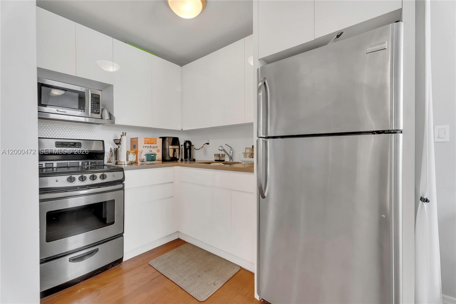 1542 Drexel Ave # 103