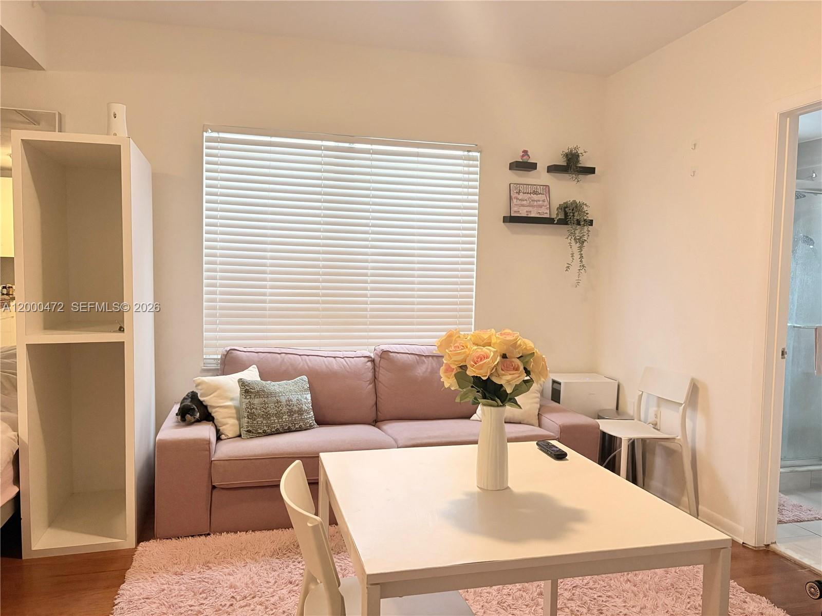 1542 Drexel Ave # 103