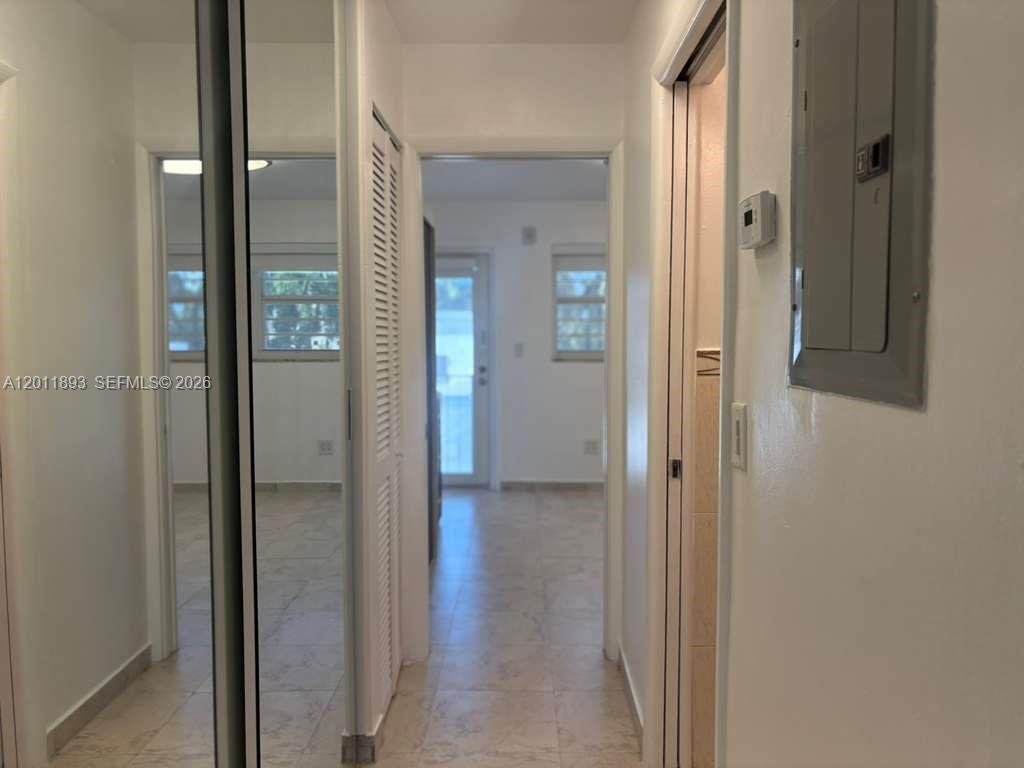 524 Washington Ave # 305