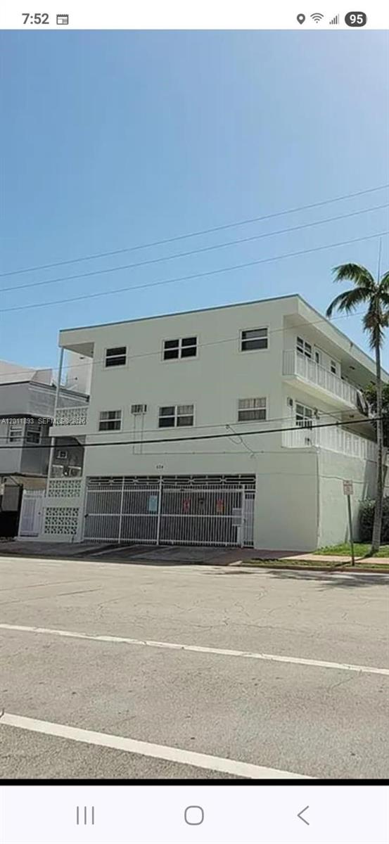 524 Washington Ave # 305