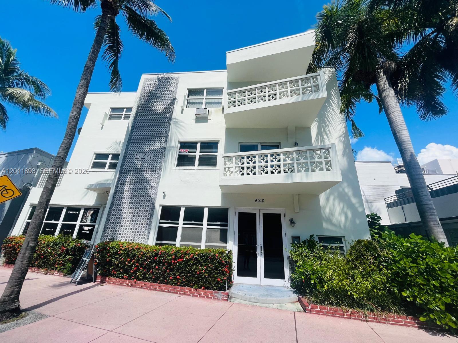 524 Washington Ave # 305