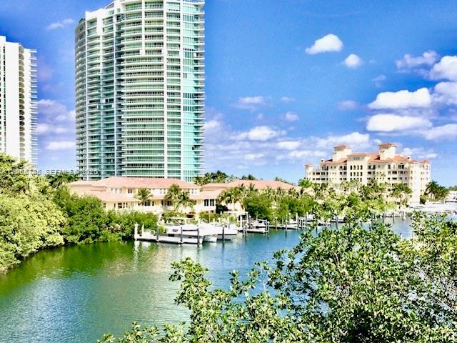19999 E Country Club Dr # 1404