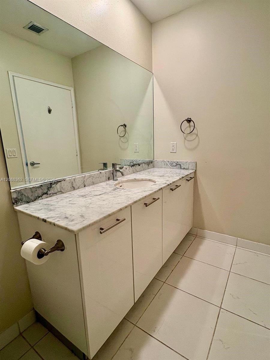 950 Brickell Bay Dr # 4505