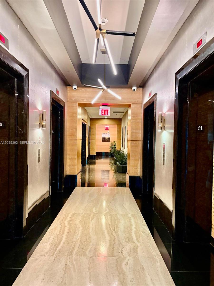 950 Brickell Bay Dr # 4505