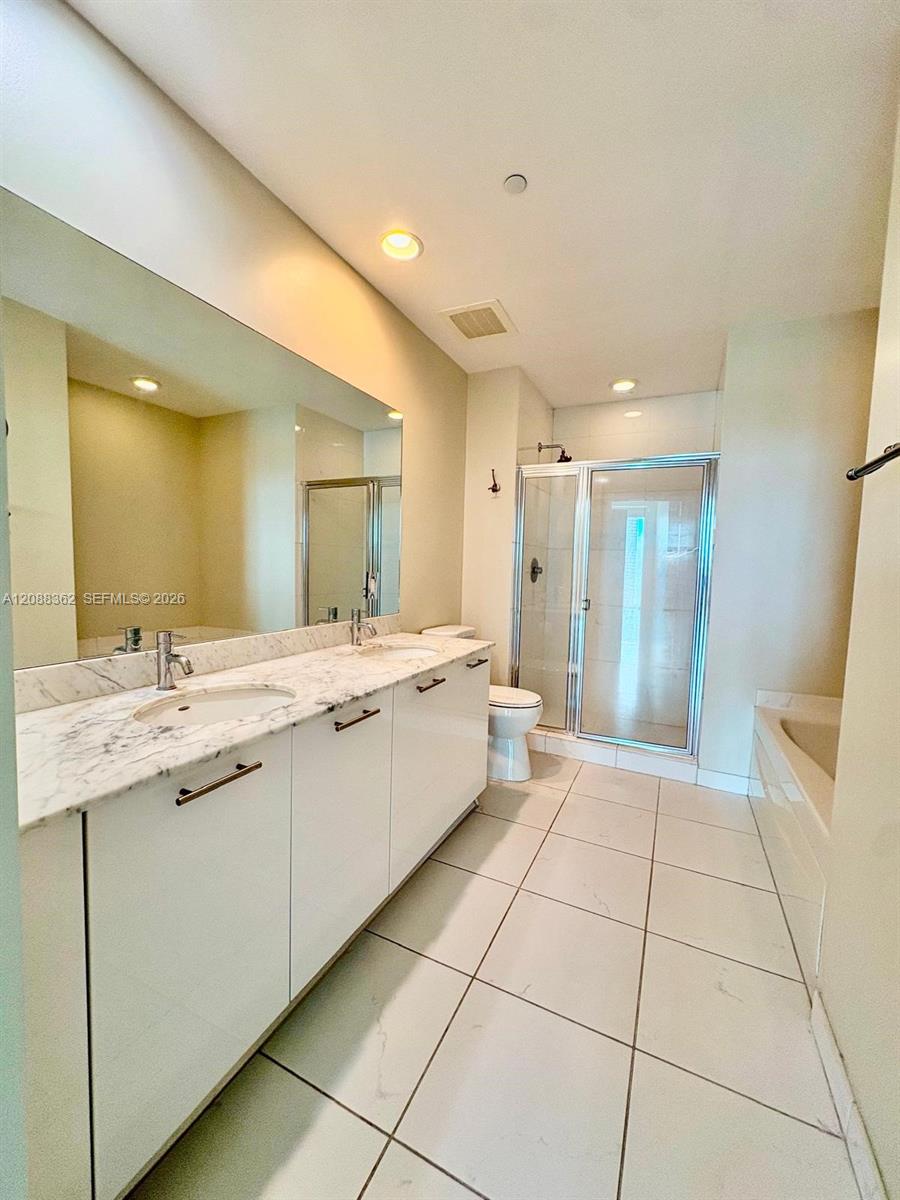 950 Brickell Bay Dr # 4505