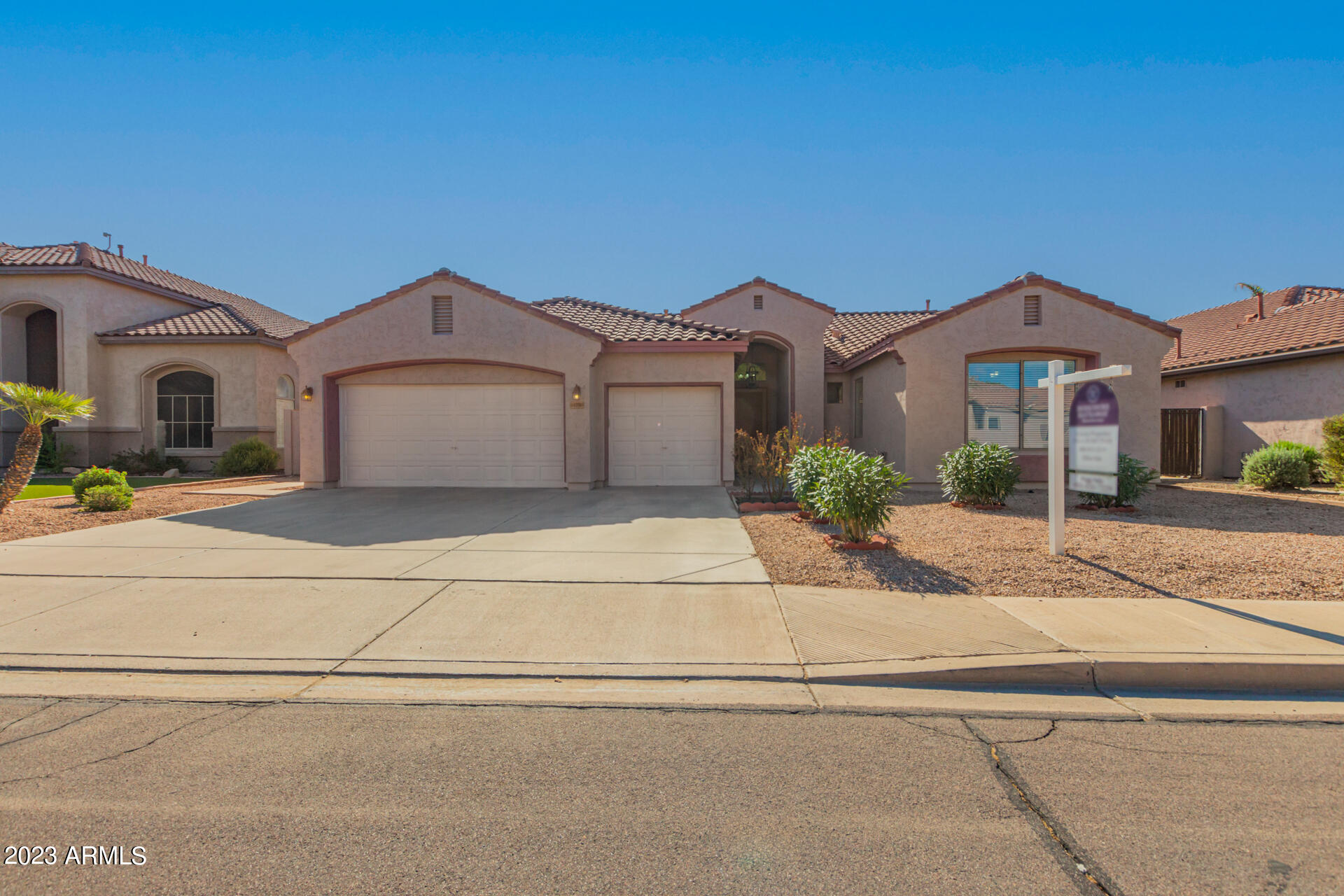 178 N NEVADA Way