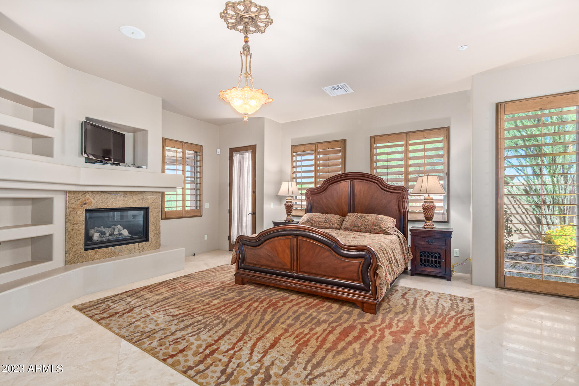 8202 E CAVALRY Drive