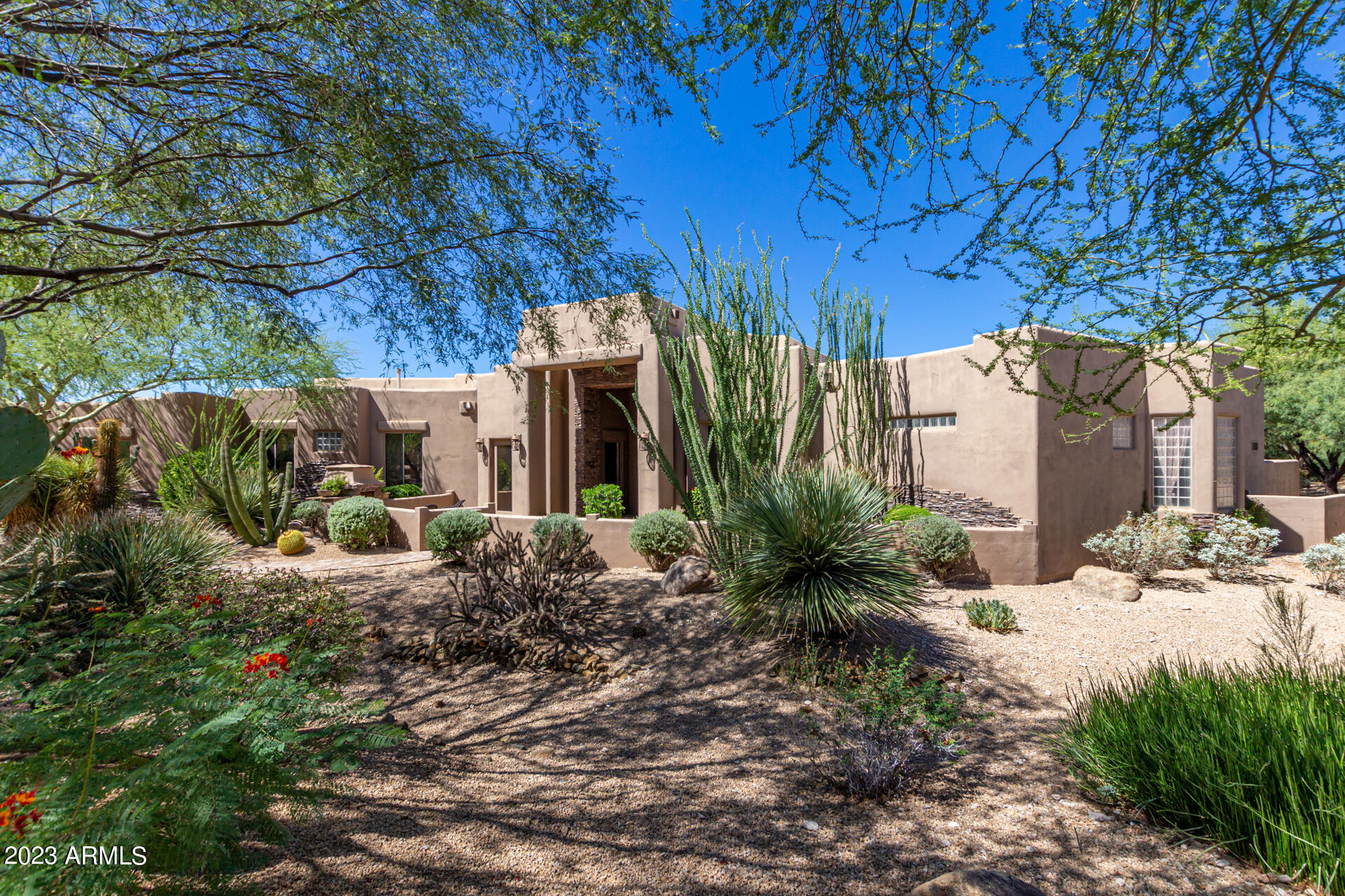 8202 E CAVALRY Drive