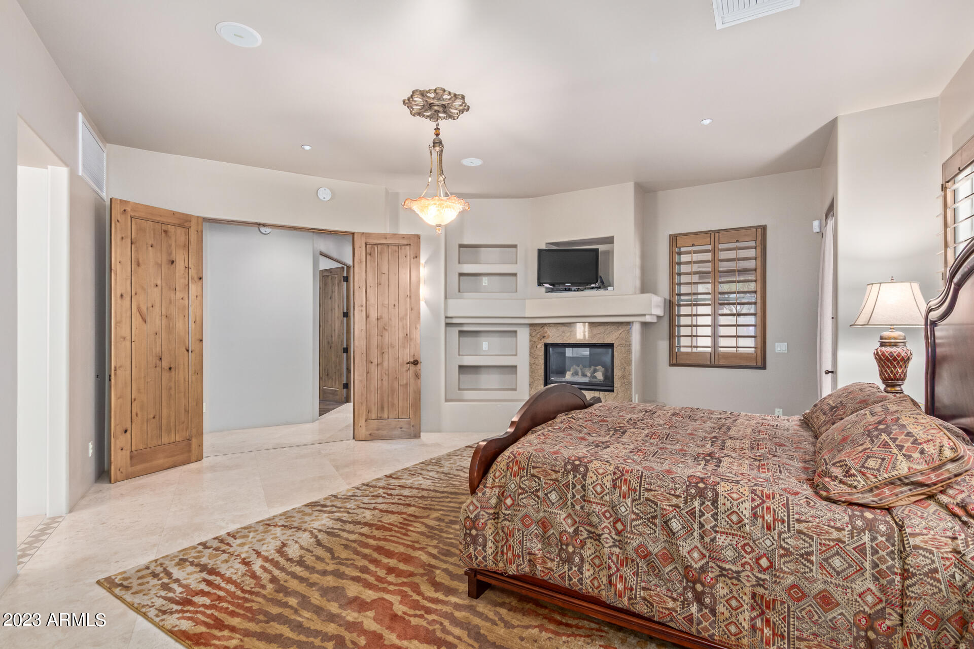 8202 E CAVALRY Drive