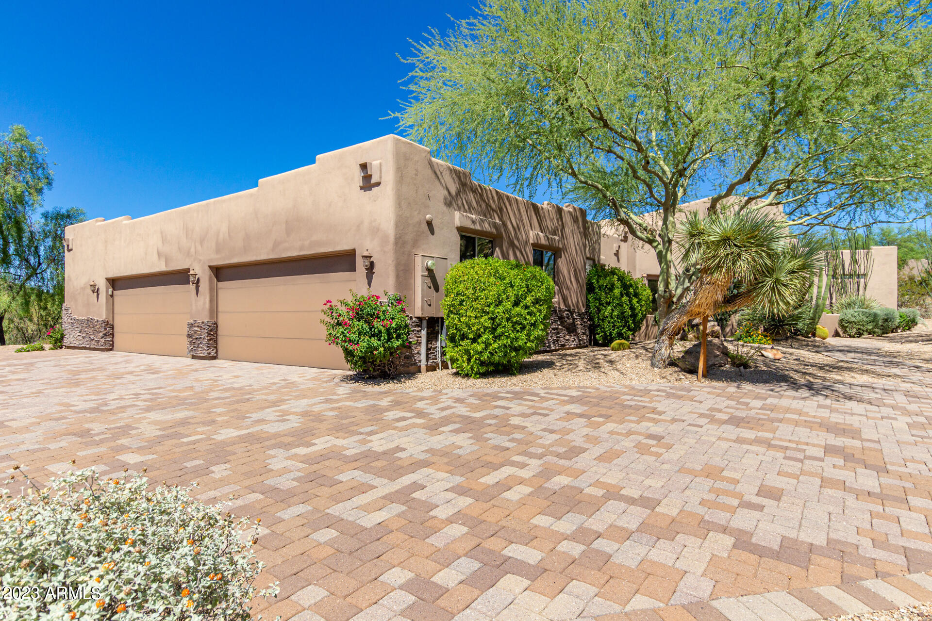 8202 E CAVALRY Drive