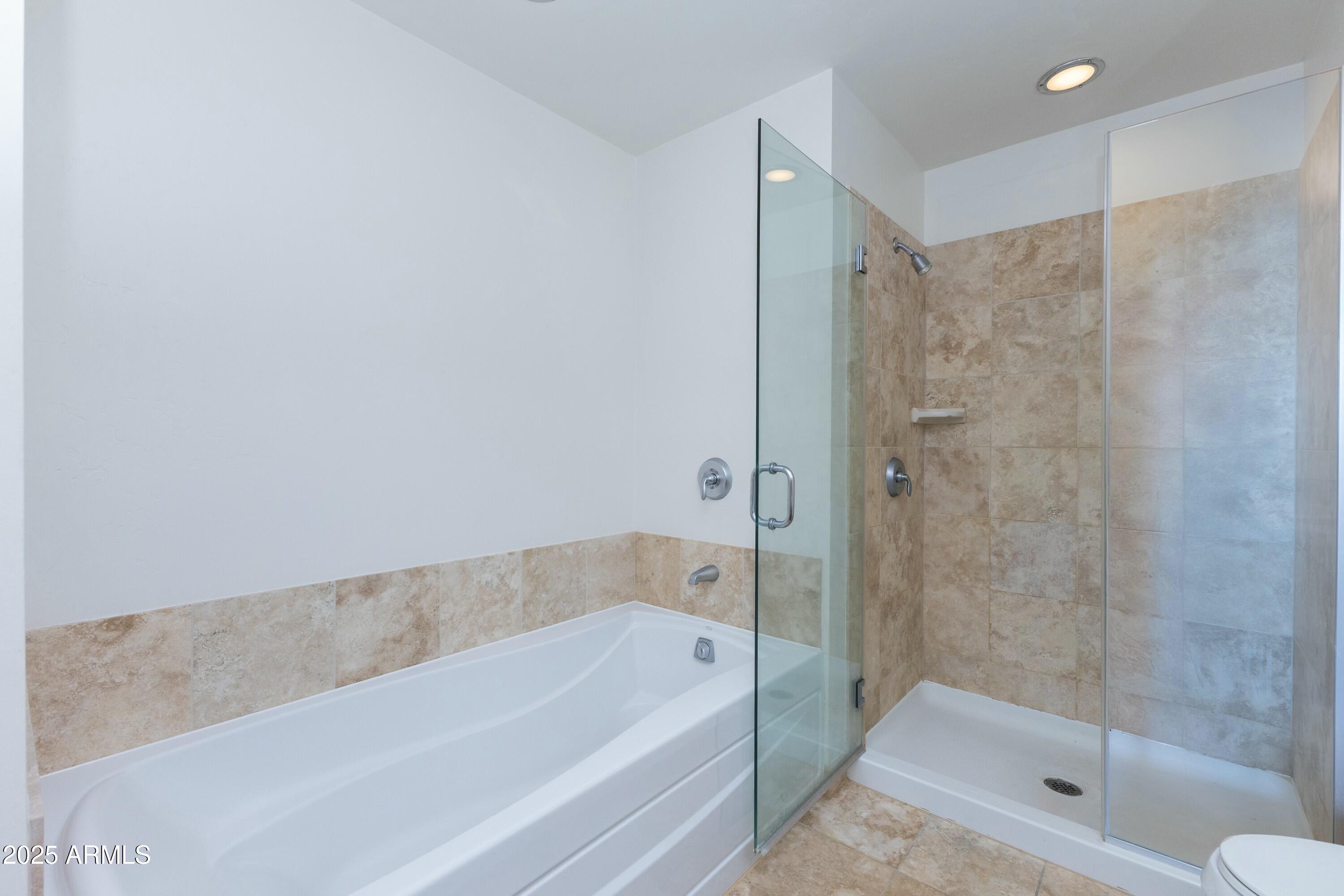 310 S 4TH Street, 1407