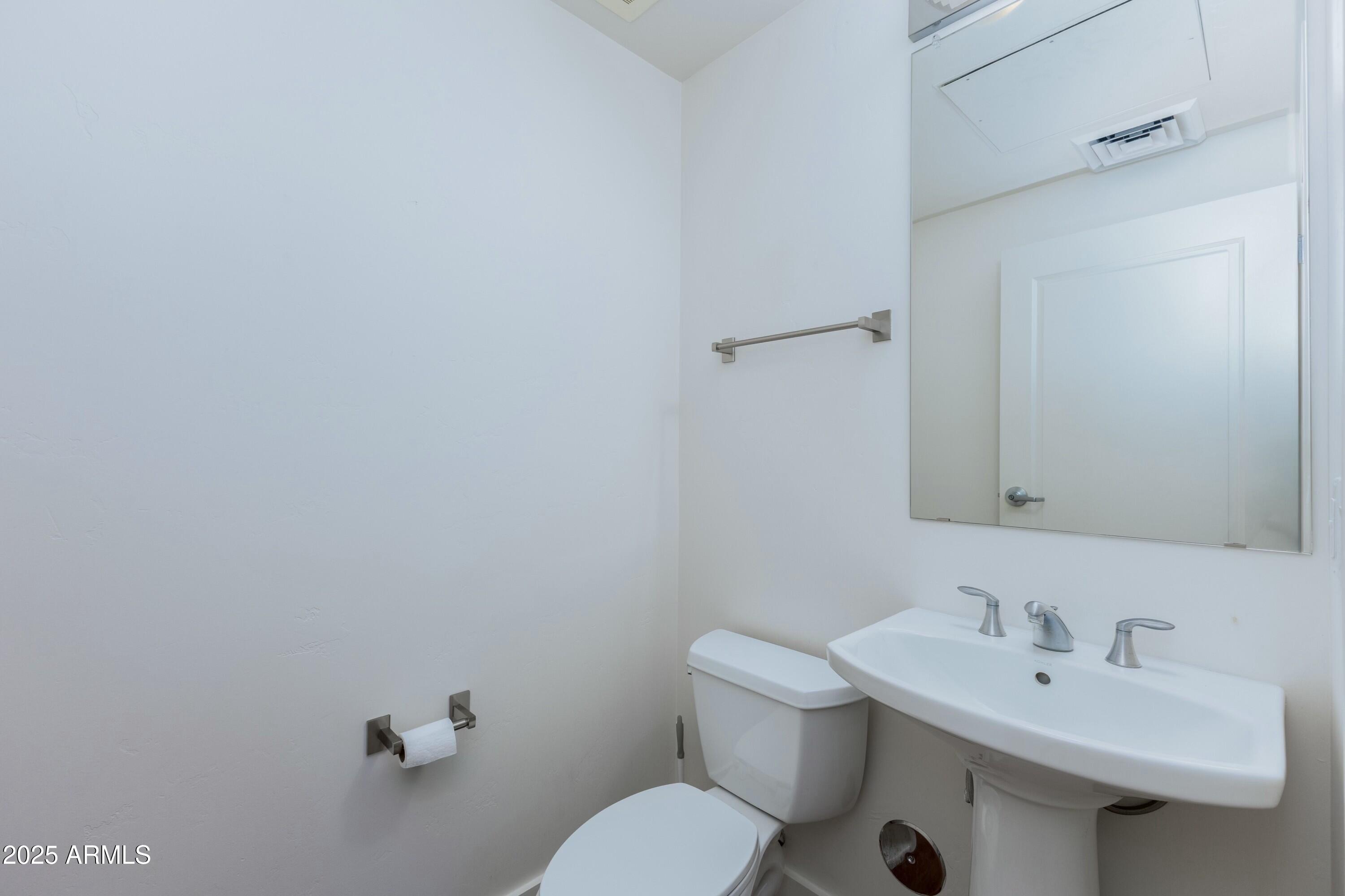 310 S 4TH Street, 1407