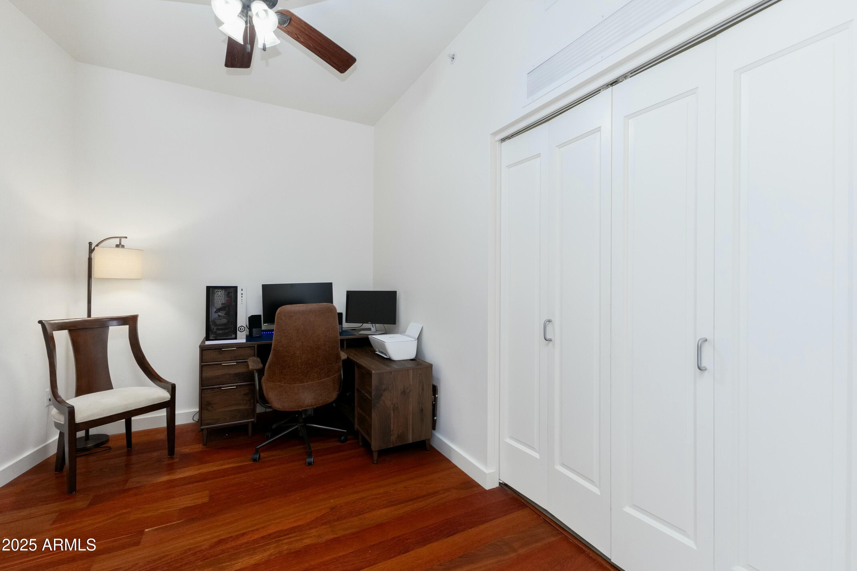 310 S 4TH Street, 1407