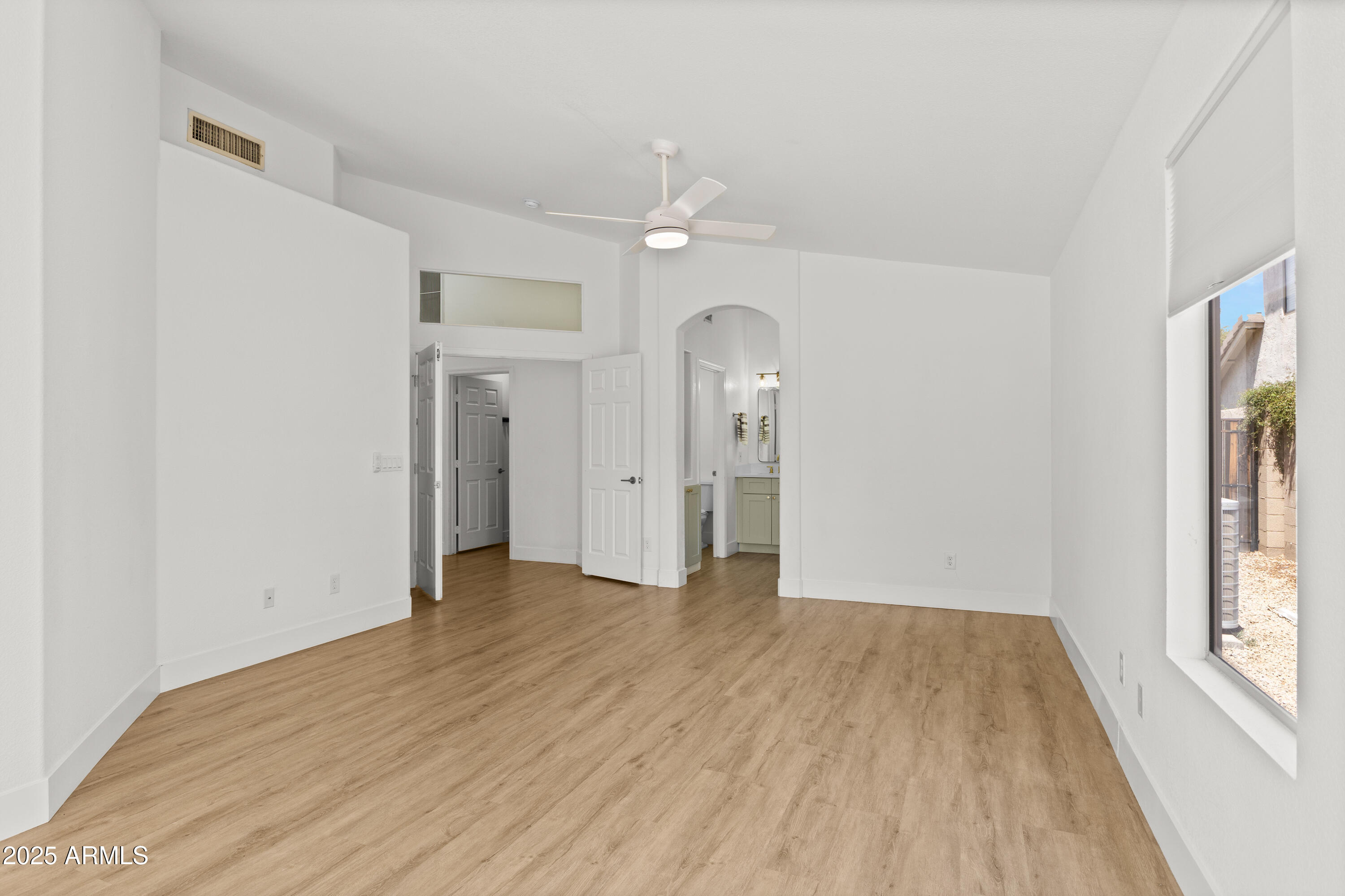 53 E HORSESHOE Avenue