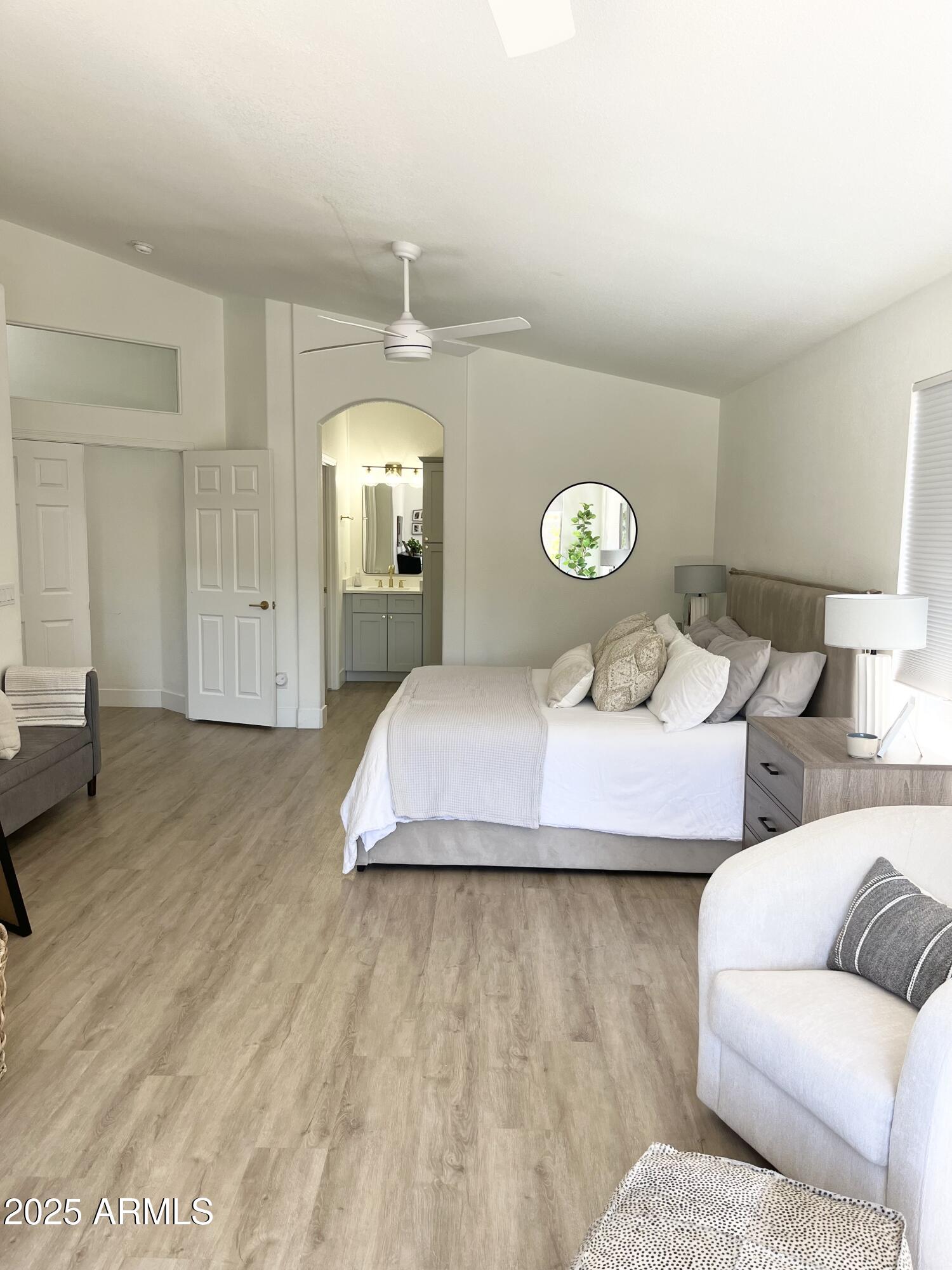 53 E HORSESHOE Avenue