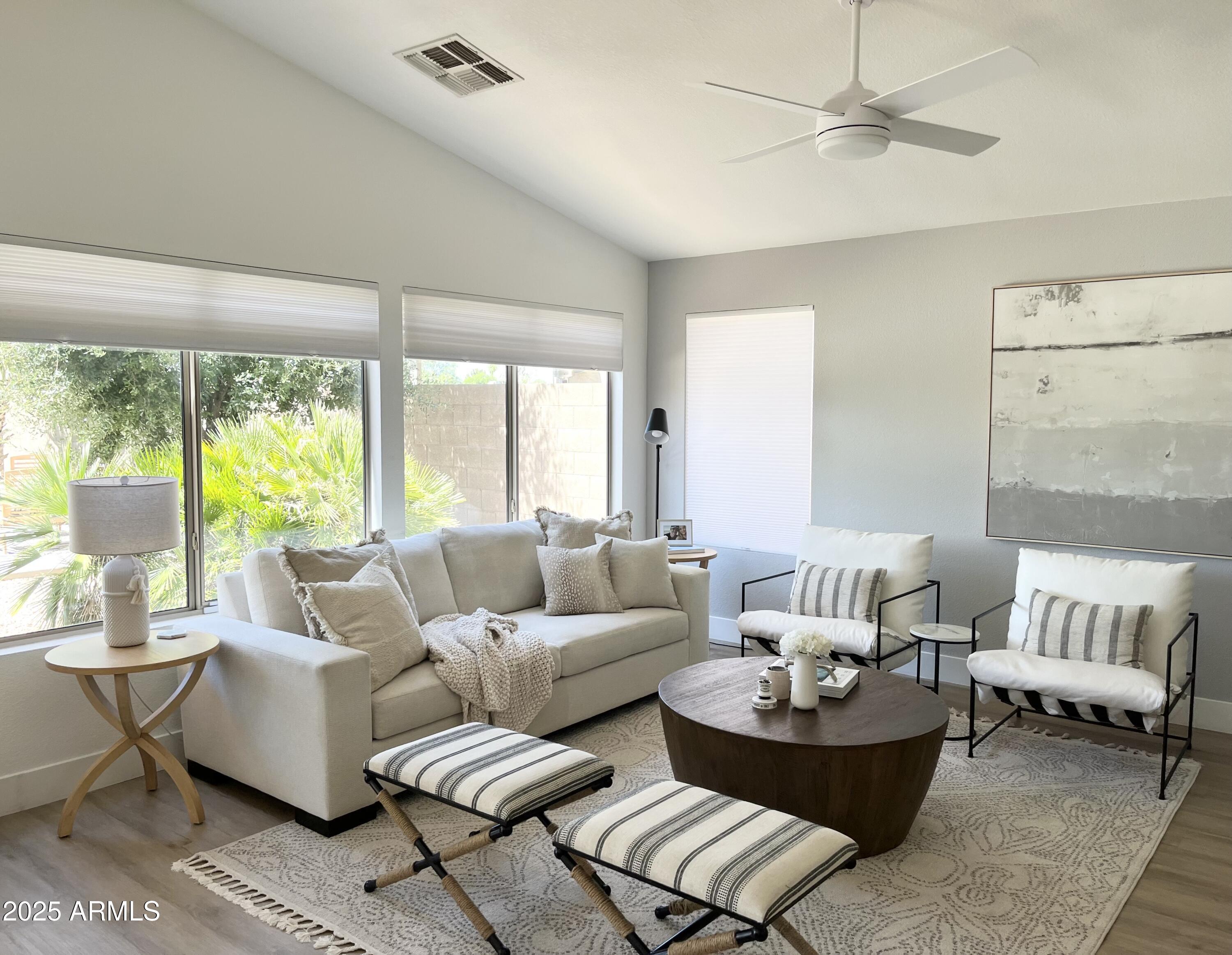 53 E HORSESHOE Avenue